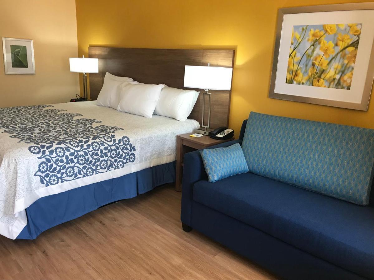 Days-Inn By Wyndham Batesville Ar Exteriör bild