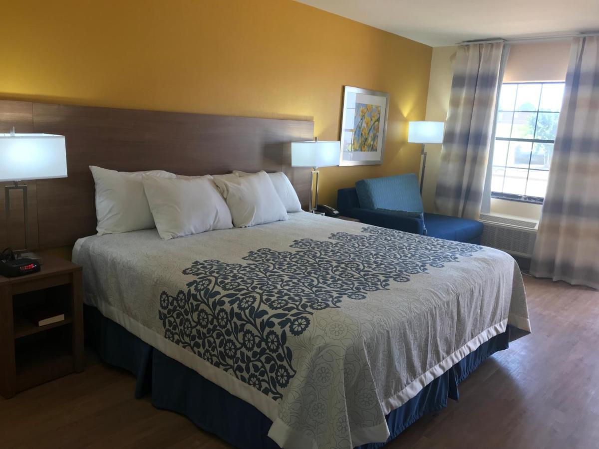 Days-Inn By Wyndham Batesville Ar Exteriör bild